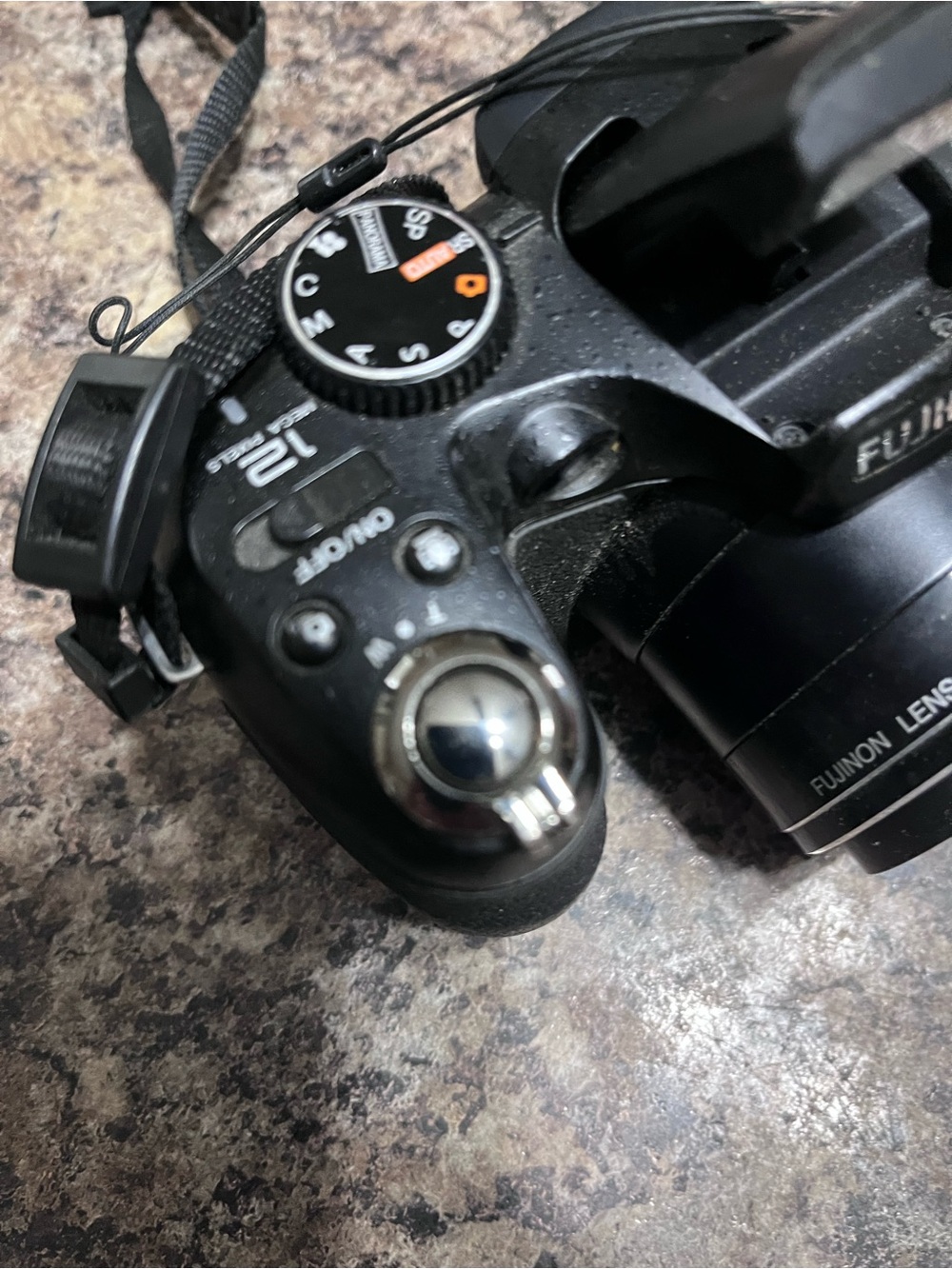 Fujifilm Black Digital Bridge Camera with Pop-Up Flash - Picture 4 of 9